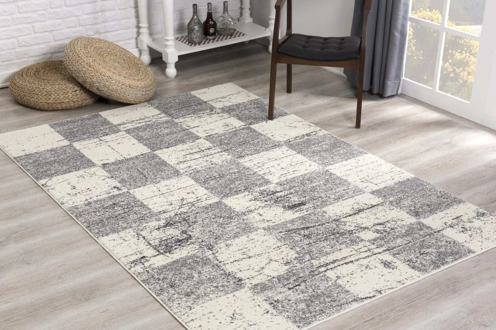 4' X 6' White And Gray Checkered Area Rug - Homeroots - Flyclothing LLC