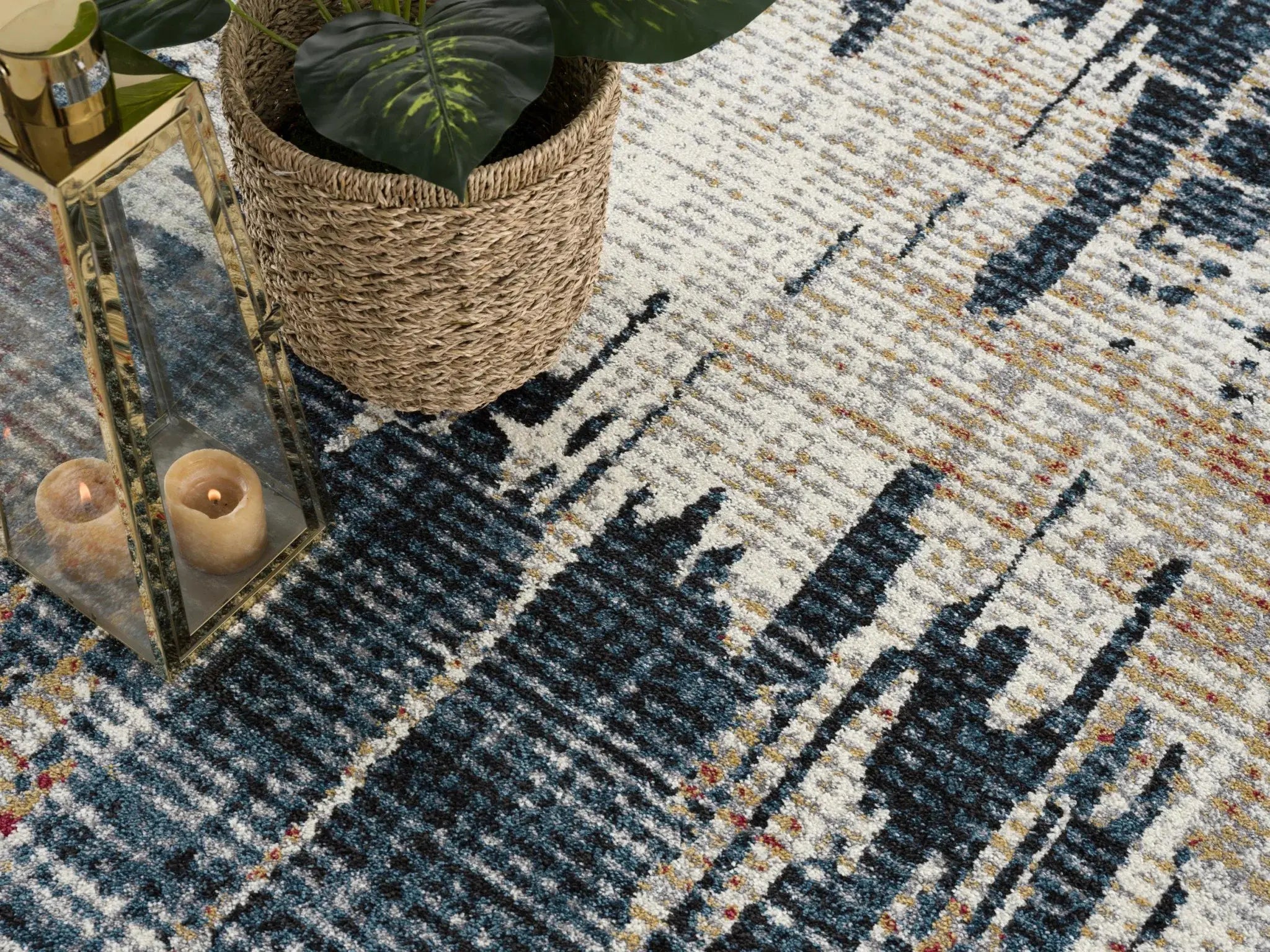 4' X 6' Blue And Ivory Abstract Area Rug - Homeroots - Flyclothing LLC