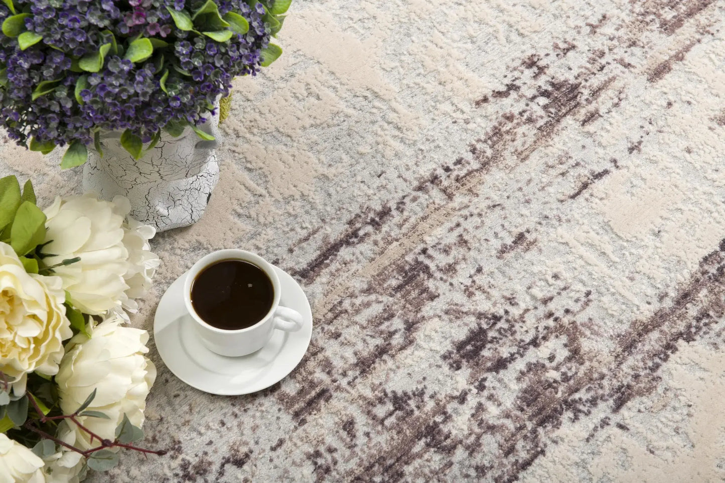 5' X 7' Violet Abstract Dhurrie Area Rug - Homeroots - Flyclothing LLC