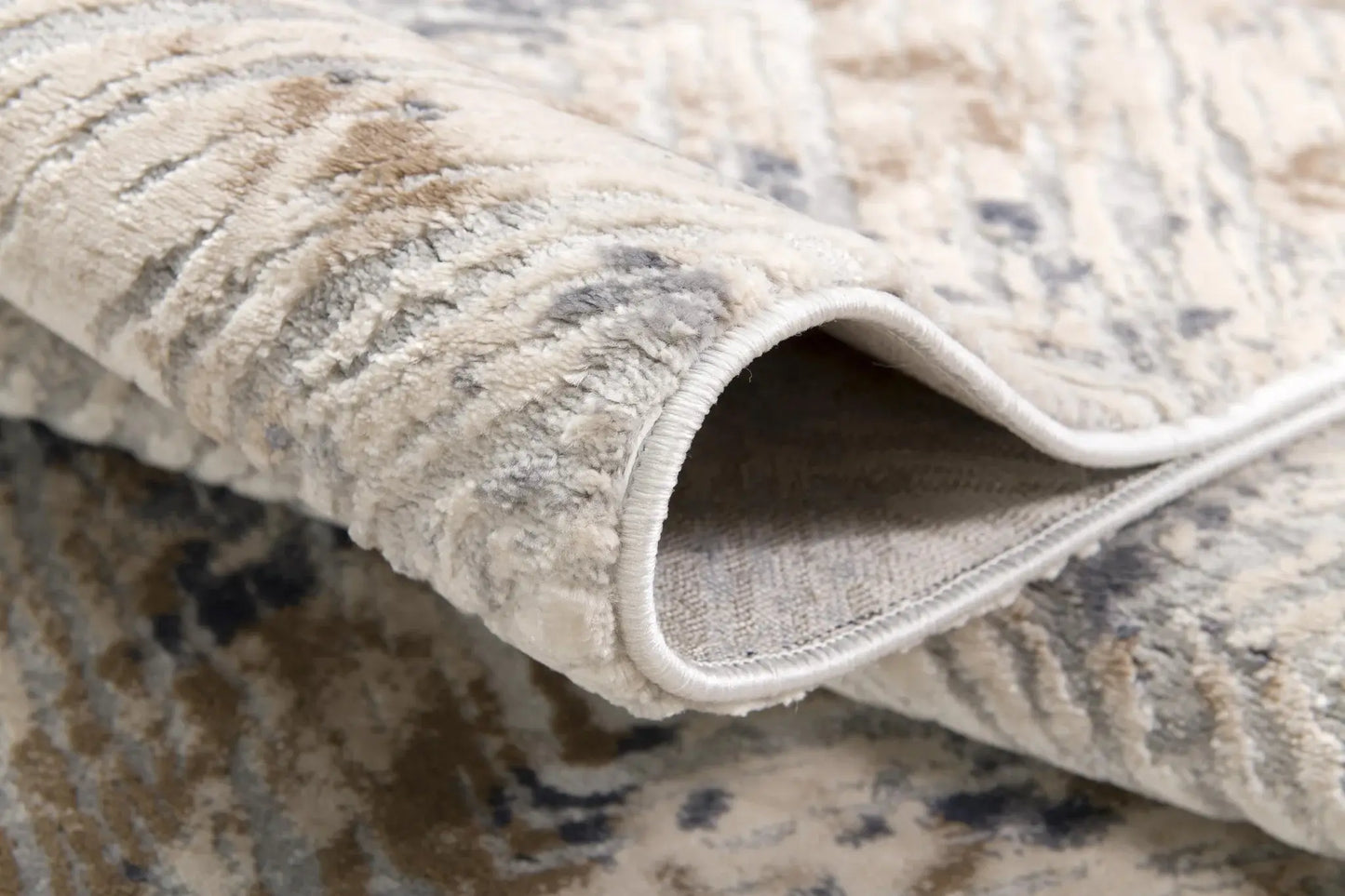5' X 8' Ivory And Beige Abstract Diamonds Area Rug - Homeroots - Flyclothing LLC
