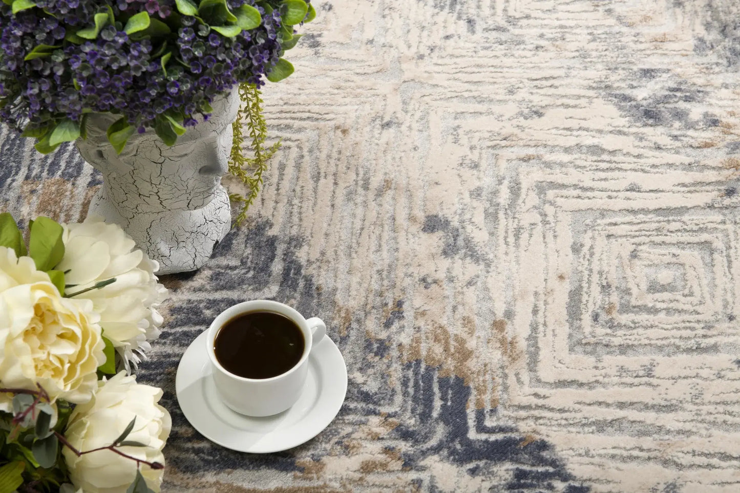 5' X 8' Ivory And Beige Abstract Diamonds Area Rug - Homeroots - Flyclothing LLC