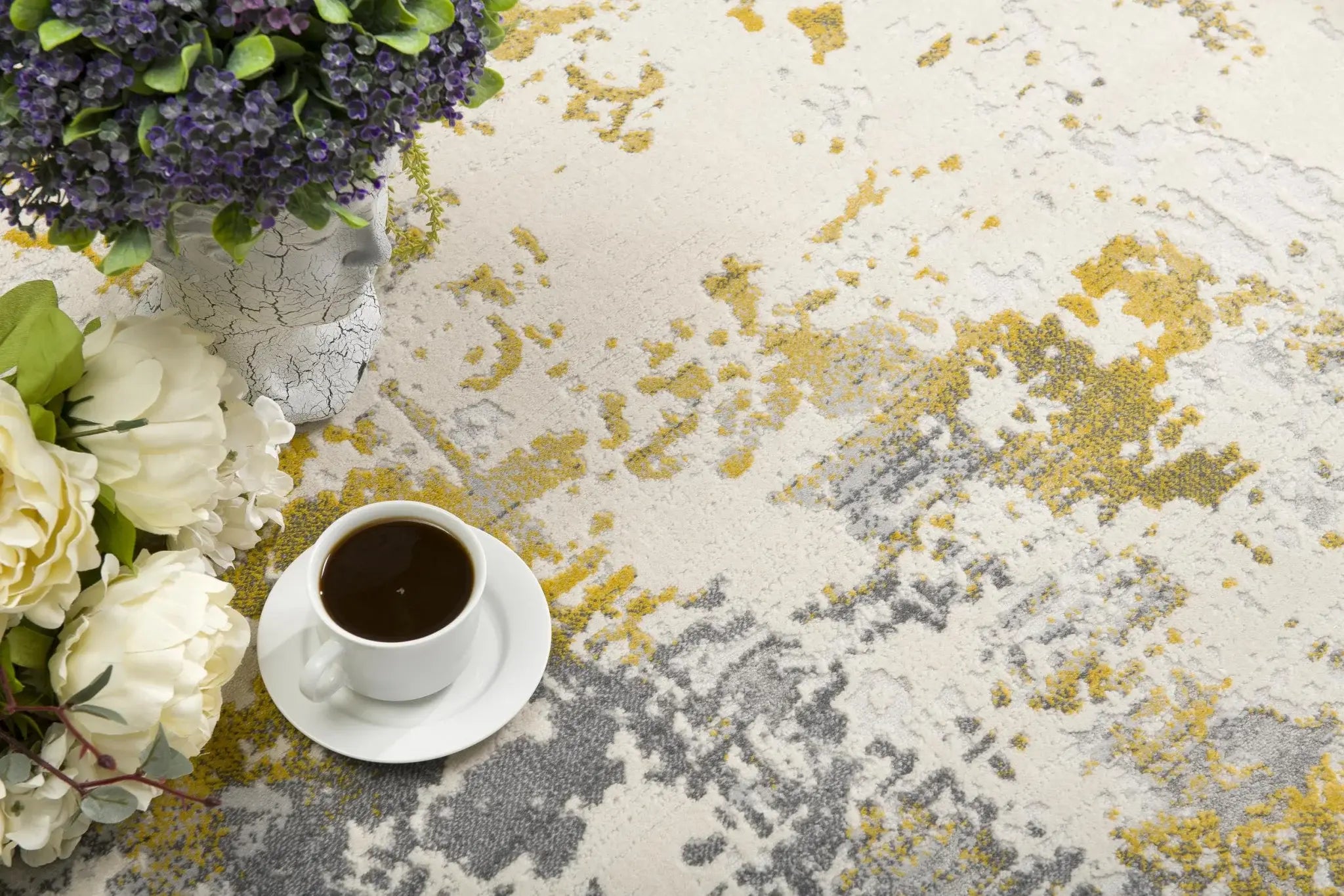 3' X 5' Gold Abstract Dhurrie Area Rug - Homeroots - Flyclothing LLC