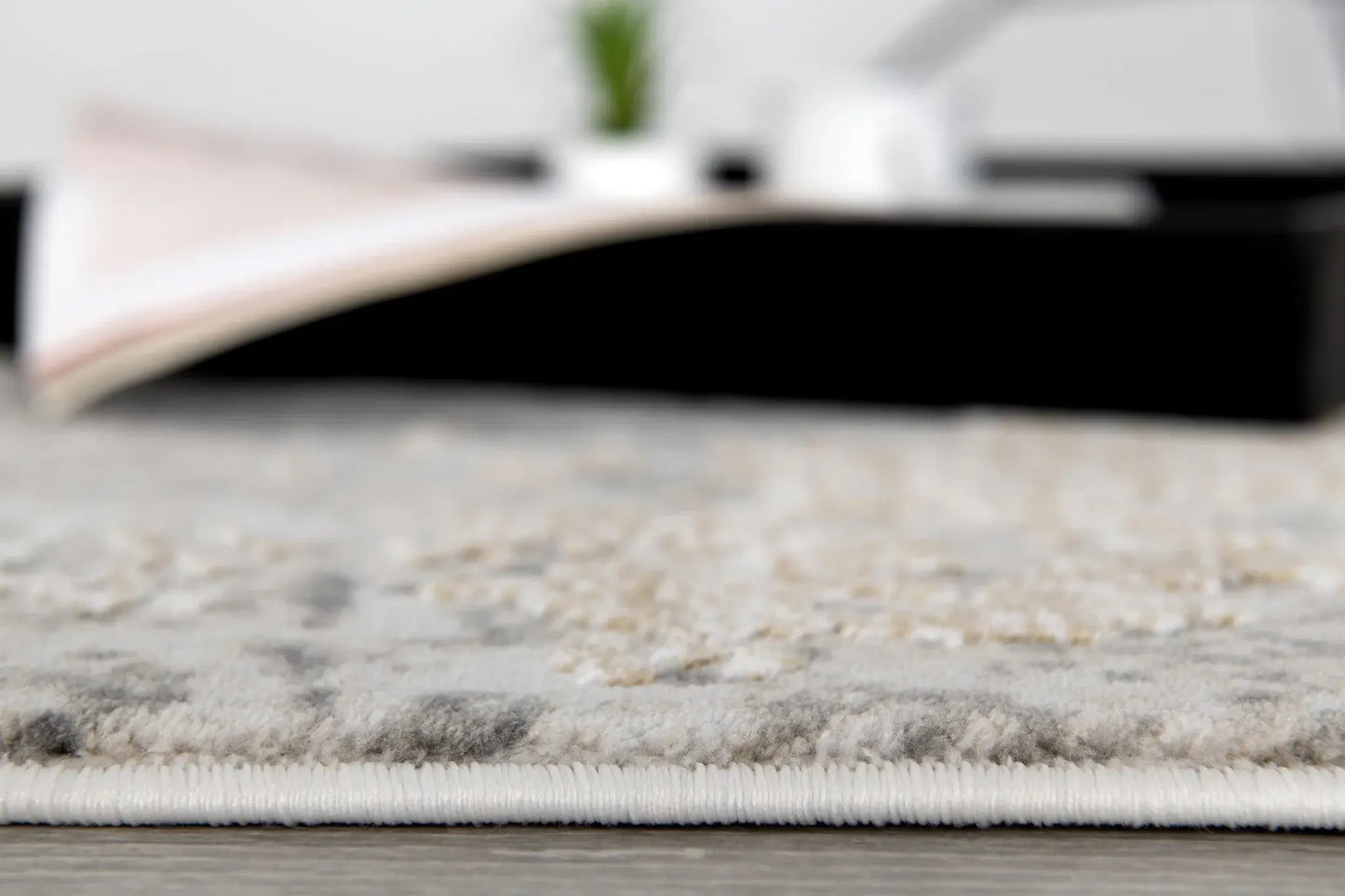 5' X 7' Gray And Ivory Abstract Dhurrie Area Rug - Homeroots - Flyclothing LLC