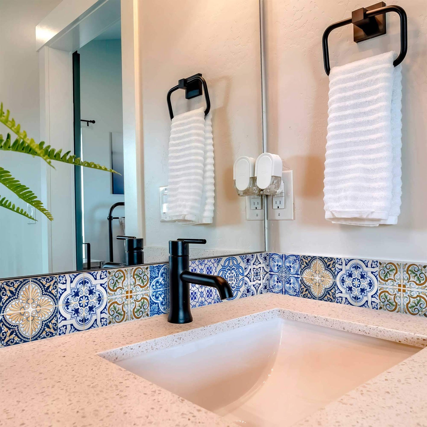 4" X 4" Dianna Mutli Mosaic Peel And Stick Tiles - Homeroots - Flyclothing LLC