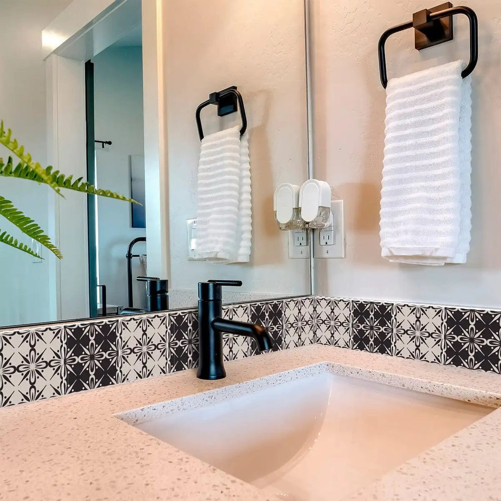 4" X 4" The Clover Peel And Stick Removable Tiles - Homeroots