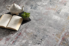 5' X 8' Gray And Ivory Abstract Area Rug
