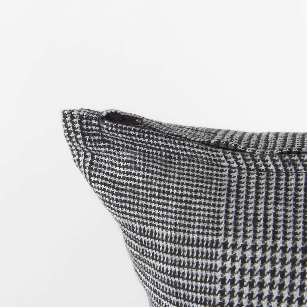 White And Black Pattern Throw Pillow Cover - Homeroots - Flyclothing LLC