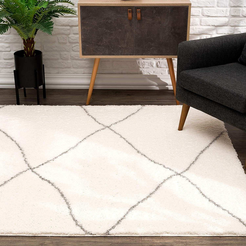 4' X 6' Ivory Modern Uneven Lattice Area Rug - Homeroots - Flyclothing LLC