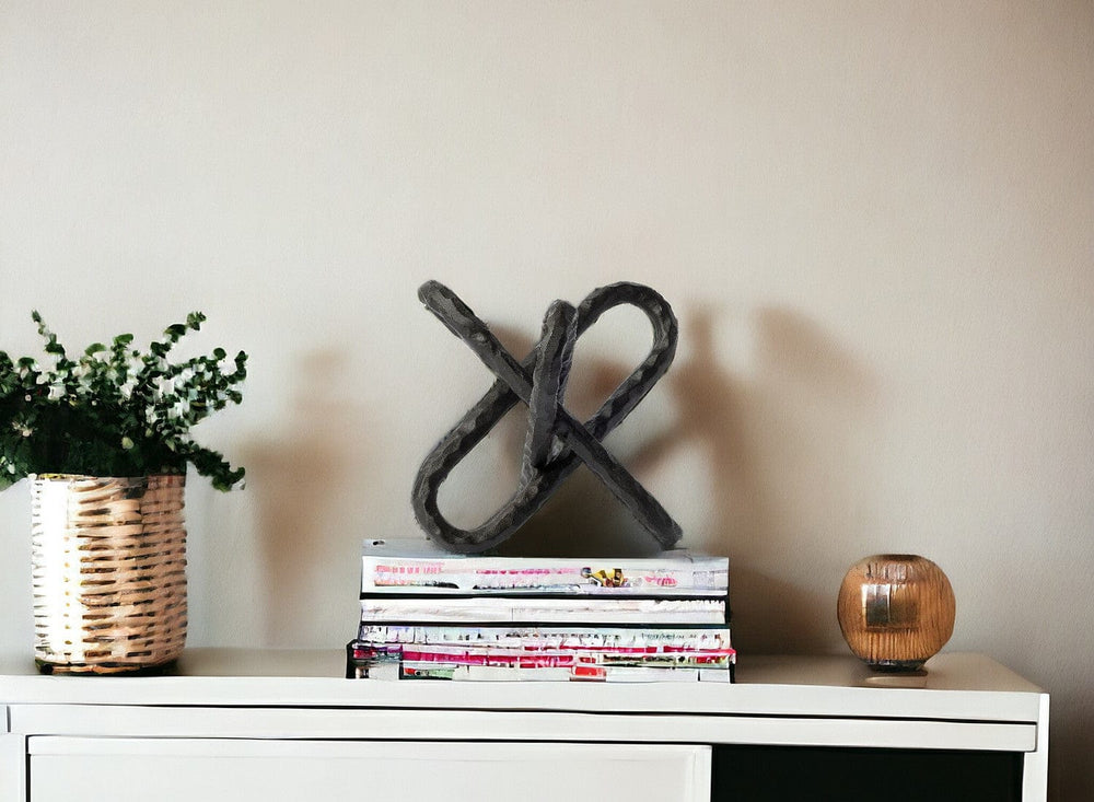 10" Black Metal Chain Link Tabletop Sculpture - Homeroots