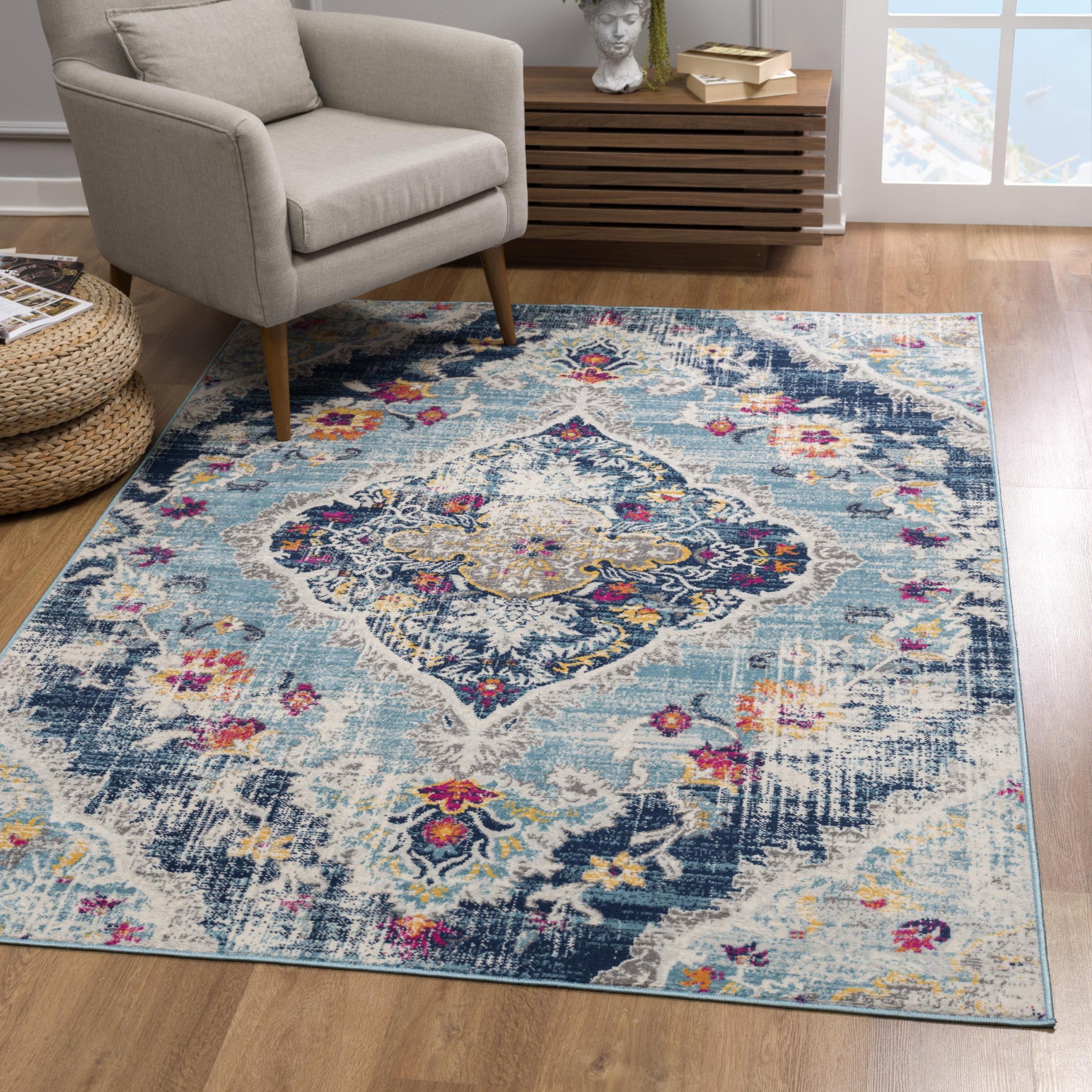 5' X 7' Blue and Ivory Medallion Area Rug