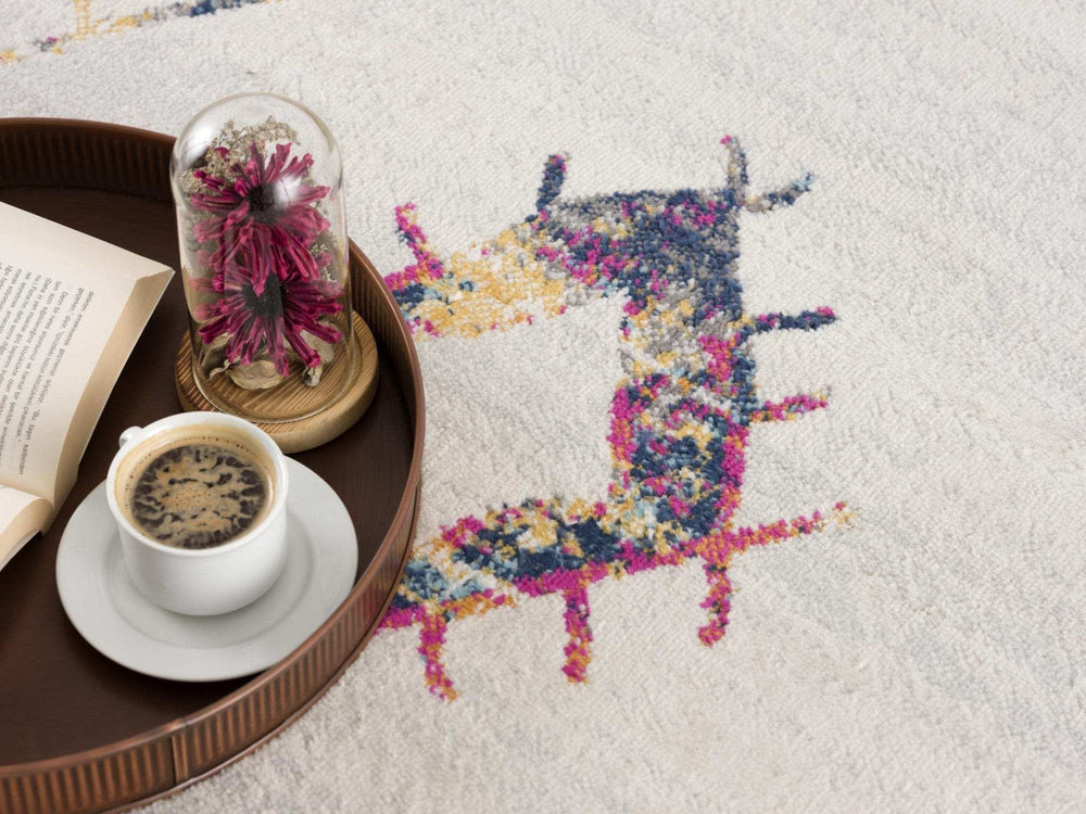 7' X 10' Cream Damask Area Rug - Homeroots - Flyclothing LLC