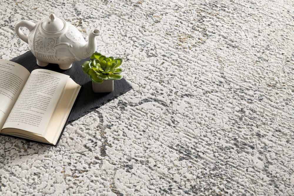 5' X 7' Gray and Ivory Abstract Area Rug - Homeroots - Flyclothing LLC