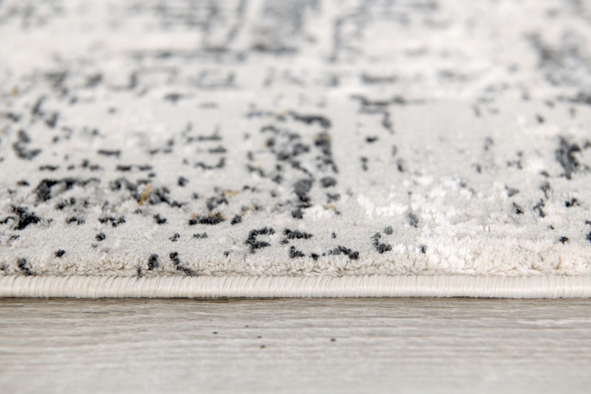 4' X 6' Gray and Ivory Abstract Power Loom Area Rug - Homeroots