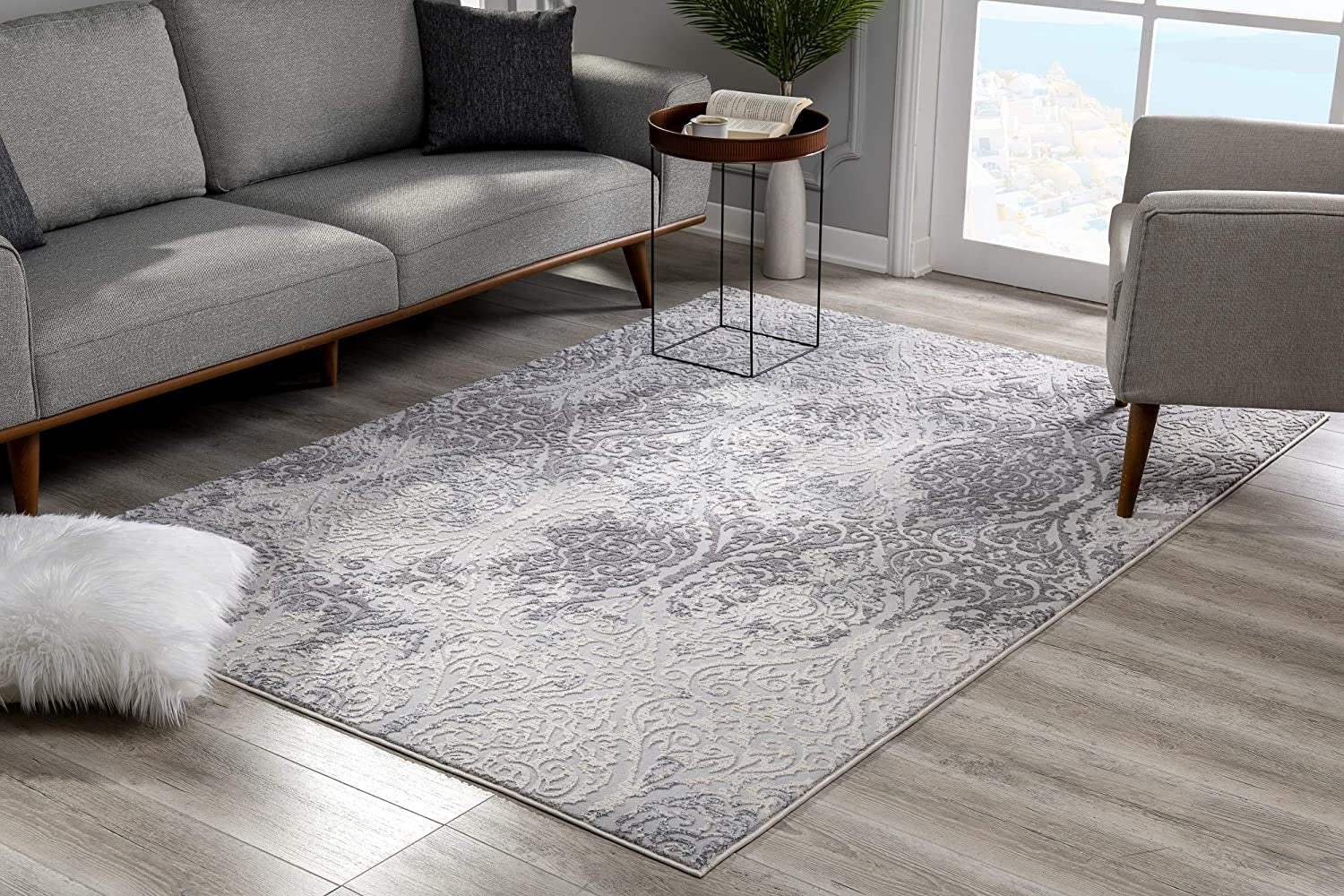 5' X 8' Cream And Gray Tinted Ogee Pattern Area Rug - Homeroots - Flyclothing LLC