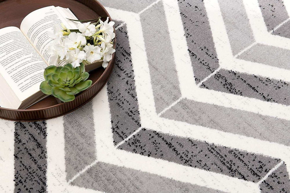 4' X 6' Gray Chevron Power Loom Area Rug - Homeroots - Flyclothing LLC