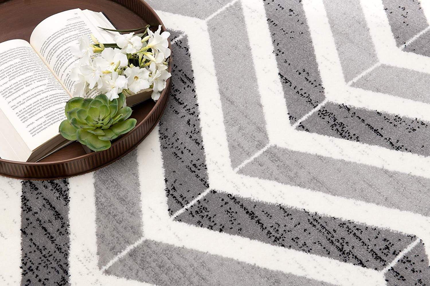 7' X 9' Gray Chevron Dhurrie Area Rug - Homeroots - Flyclothing LLC