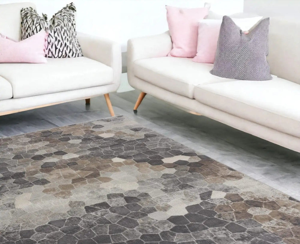 7' X 10' Beige Cobblestone Pattern Area Rug - Homeroots