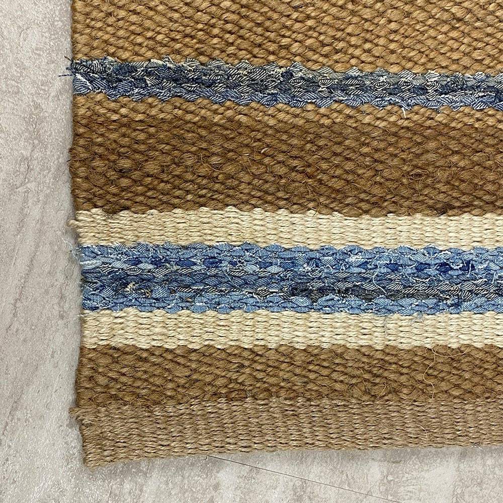 5' X 7' Tan and Ivory Hand Woven Area Rug - Homeroots - Flyclothing LLC