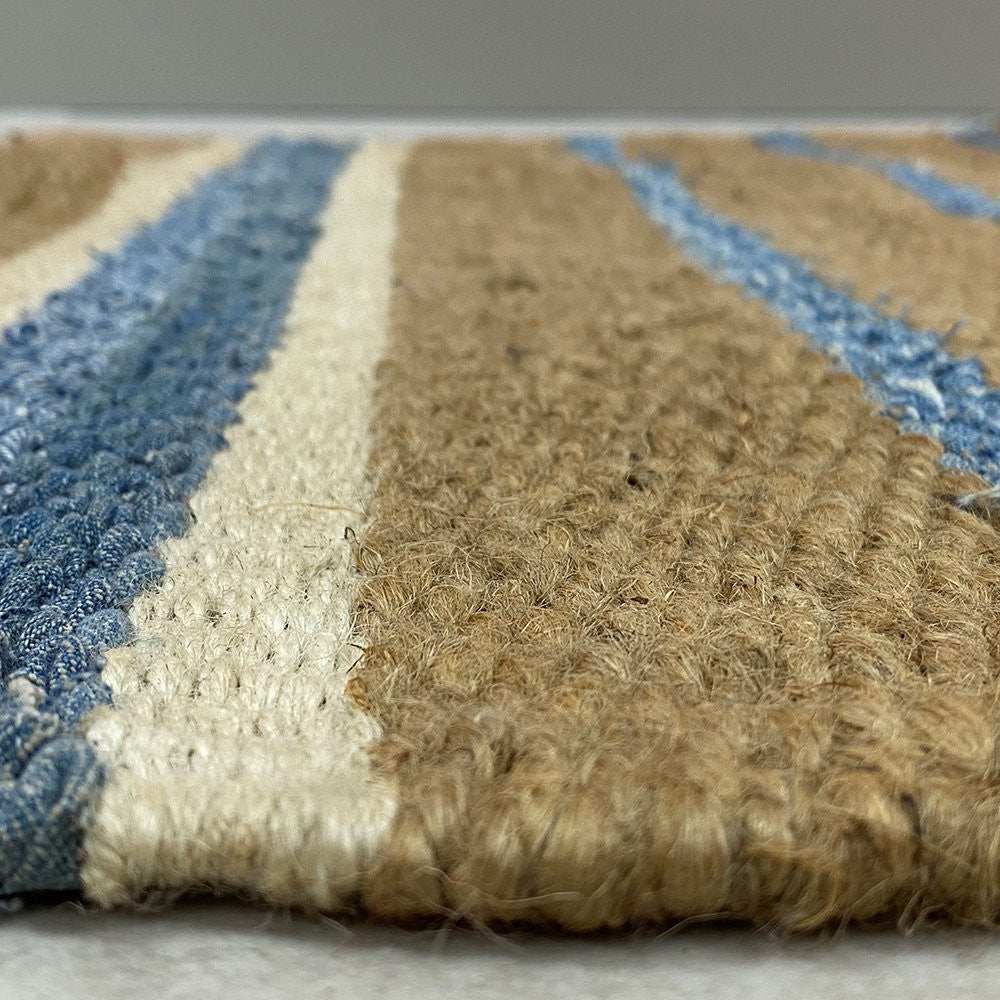 5' X 7' Tan and Ivory Hand Woven Area Rug - Homeroots - Flyclothing LLC