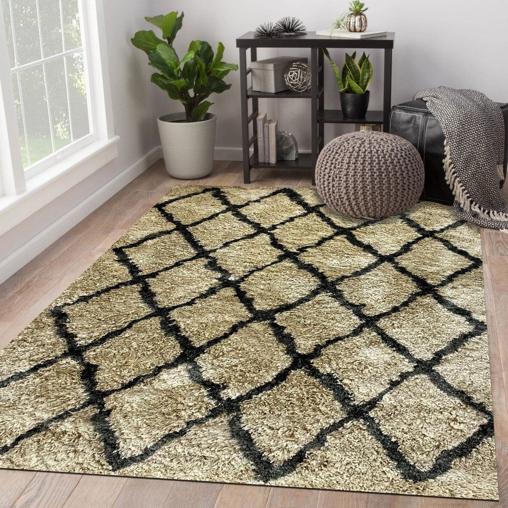 5' X 7' Cream and Black Lattice Area Rug - Homeroots