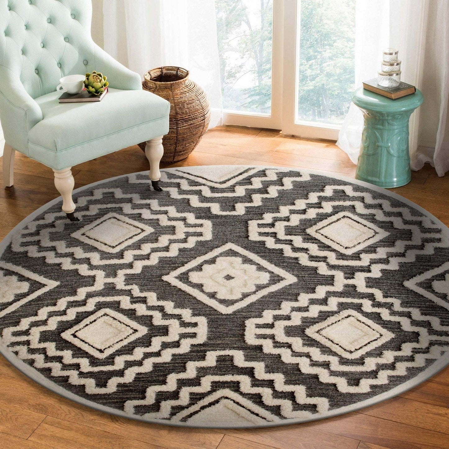6' Round Gray and Cream Geometric Area Rug - Homeroots - Flyclothing LLC