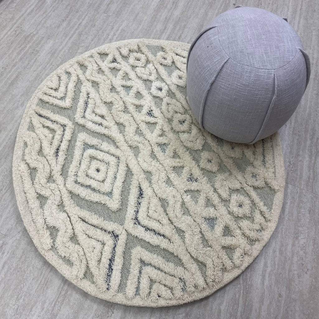 6' Round Cream Modern Geometric Area Rug - Homeroots - Flyclothing LLC