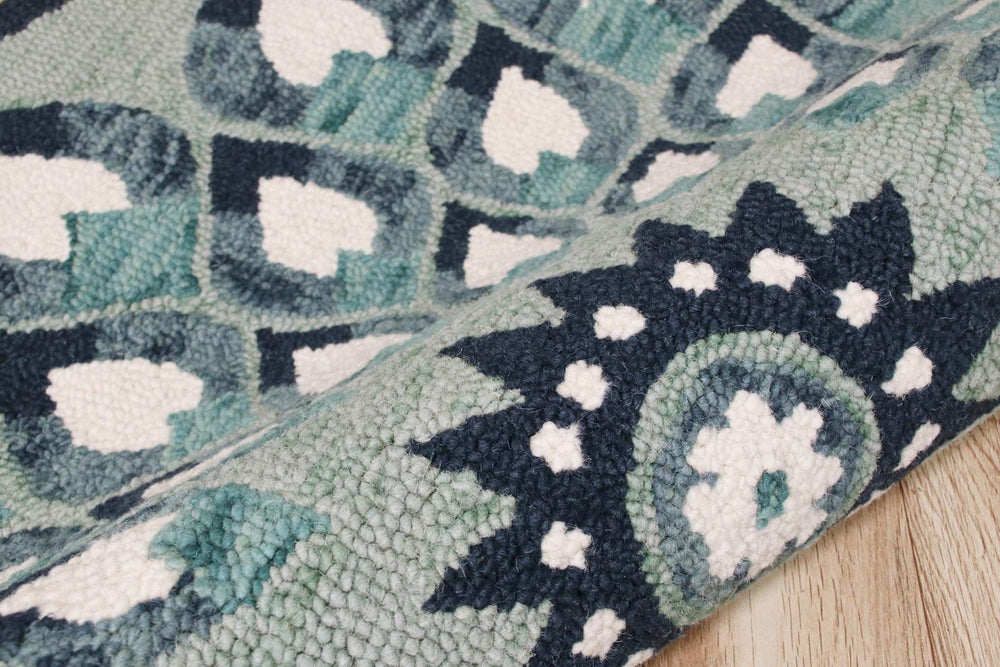 6' Blue And White Round Wool Hand Tufted Area Rug - Homeroots - Flyclothing LLC