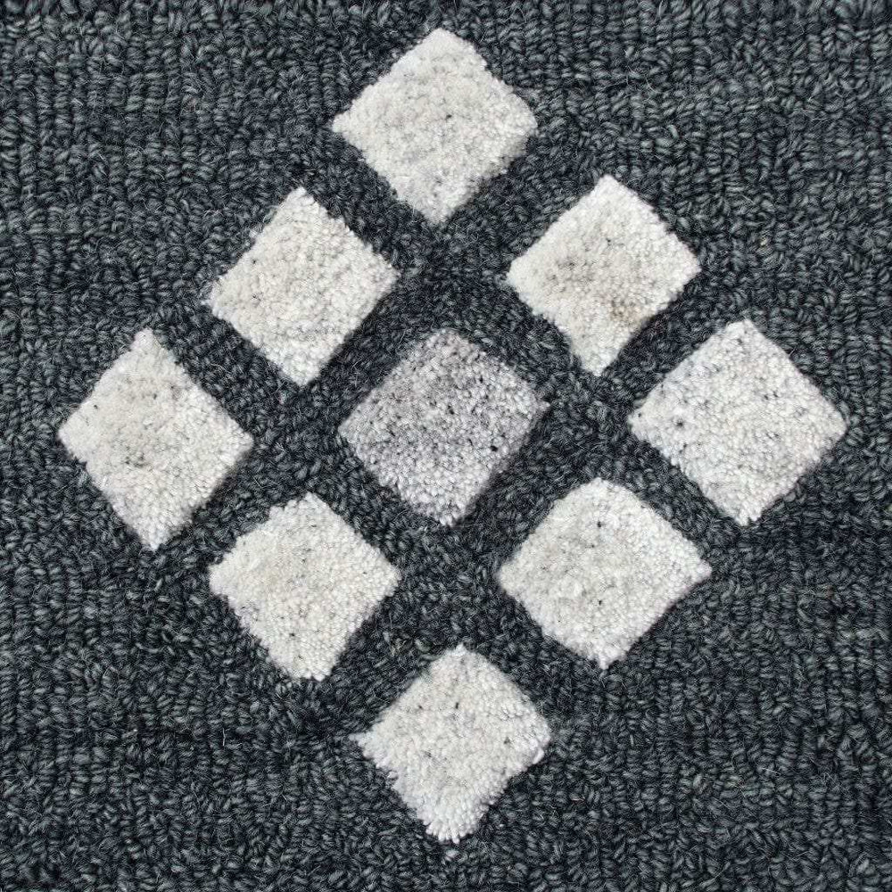 5' Charcoal Round Wool Hand Hooked Handmade Area Rug - Homeroots - Flyclothing LLC