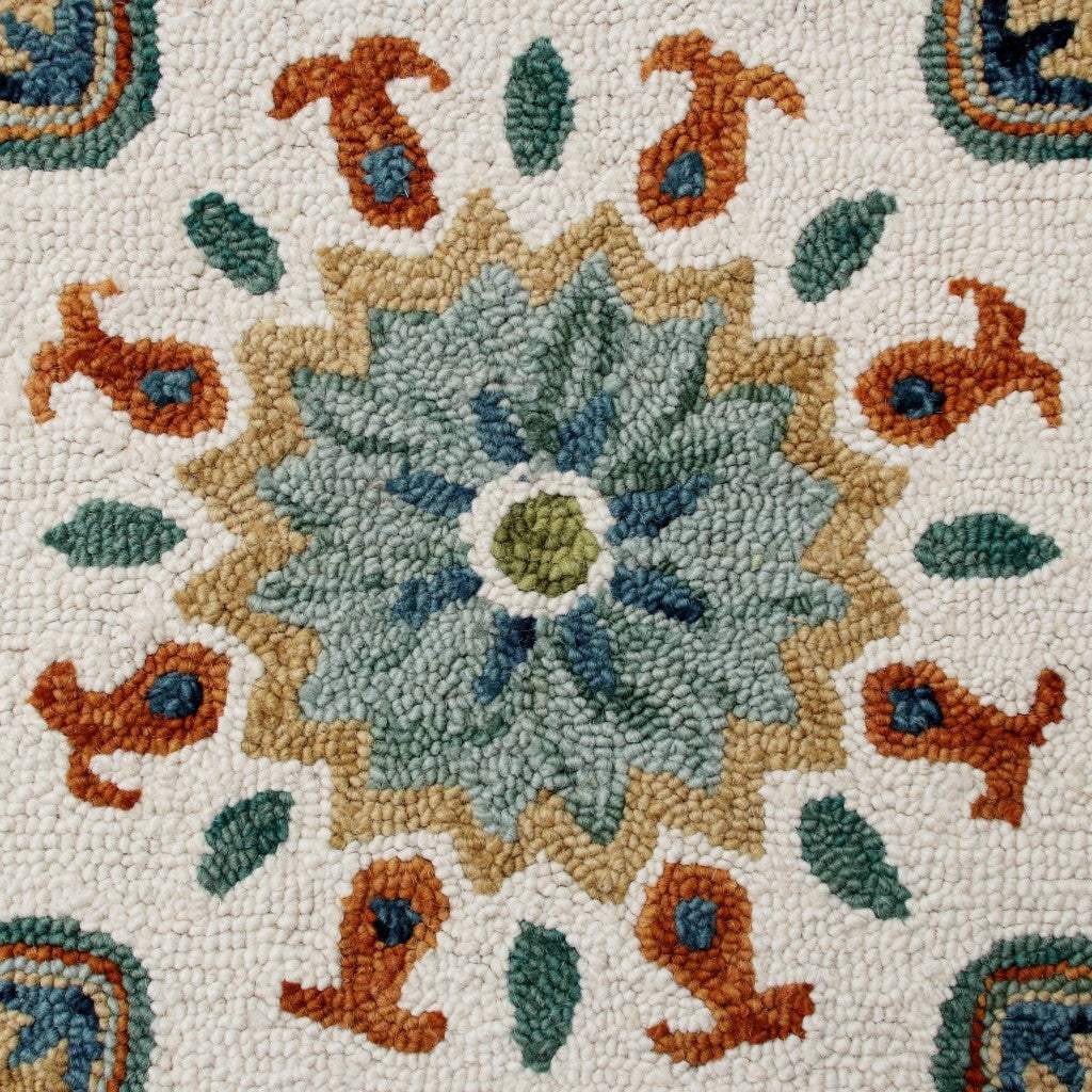 7' Round Orange and White Paisley Area Rug - Homeroots - Flyclothing LLC