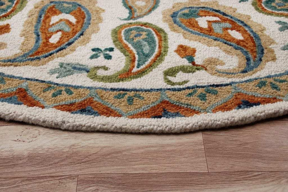 7' Round Orange and White Paisley Area Rug - Homeroots - Flyclothing LLC
