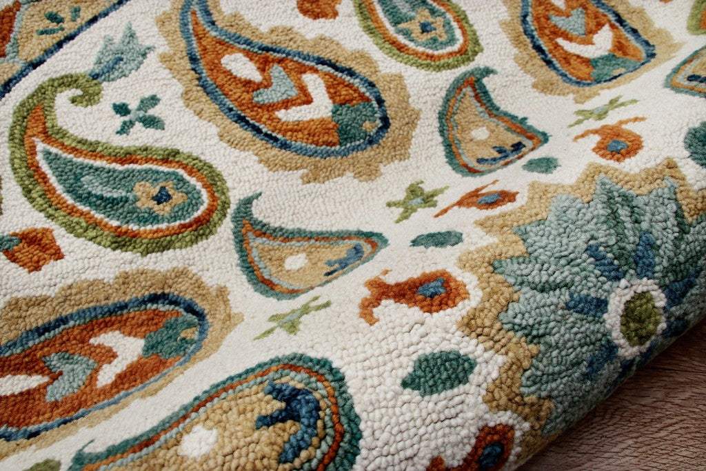 7' Round Orange and White Paisley Area Rug - Homeroots - Flyclothing LLC