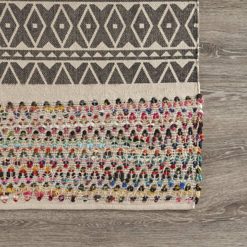5' X 7' Colorful Traditional Chindi Area Rug - Homeroots - Flyclothing LLC