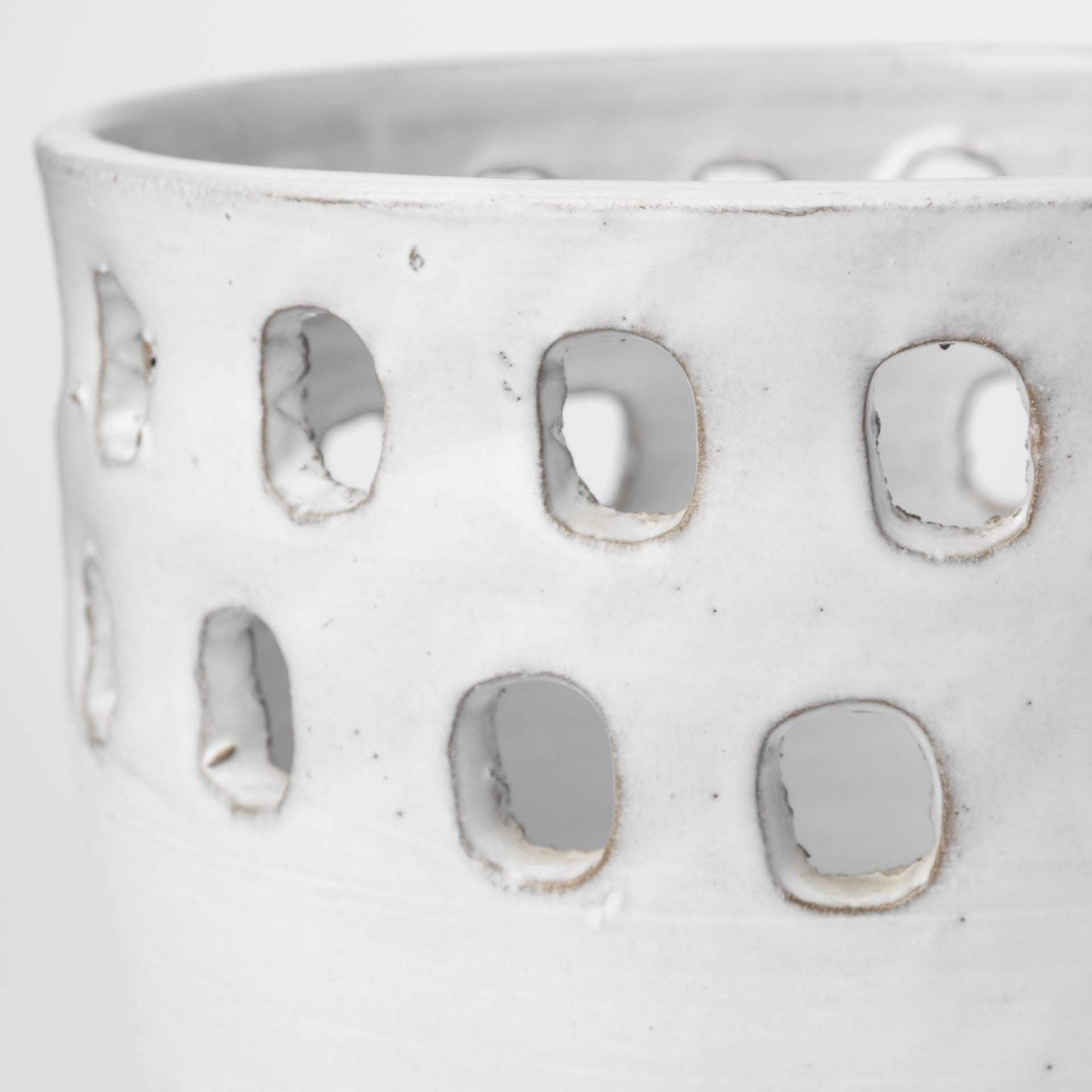 Set of Two White Ceramic Vases with Hollow Details - Homeroots - Flyclothing LLC
