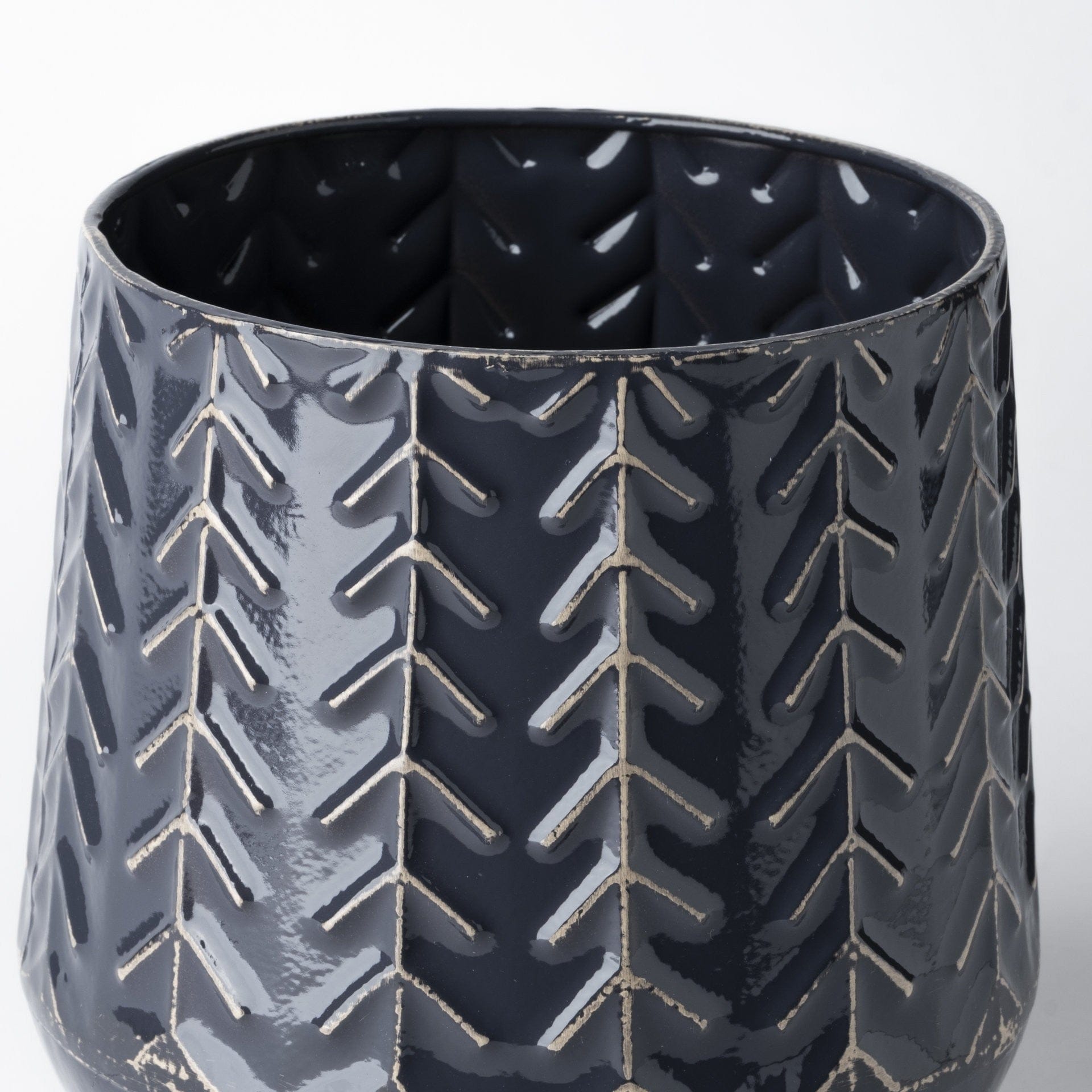 7" Navy Organically Embossed Chevron Metal Vase - Homeroots - Flyclothing LLC