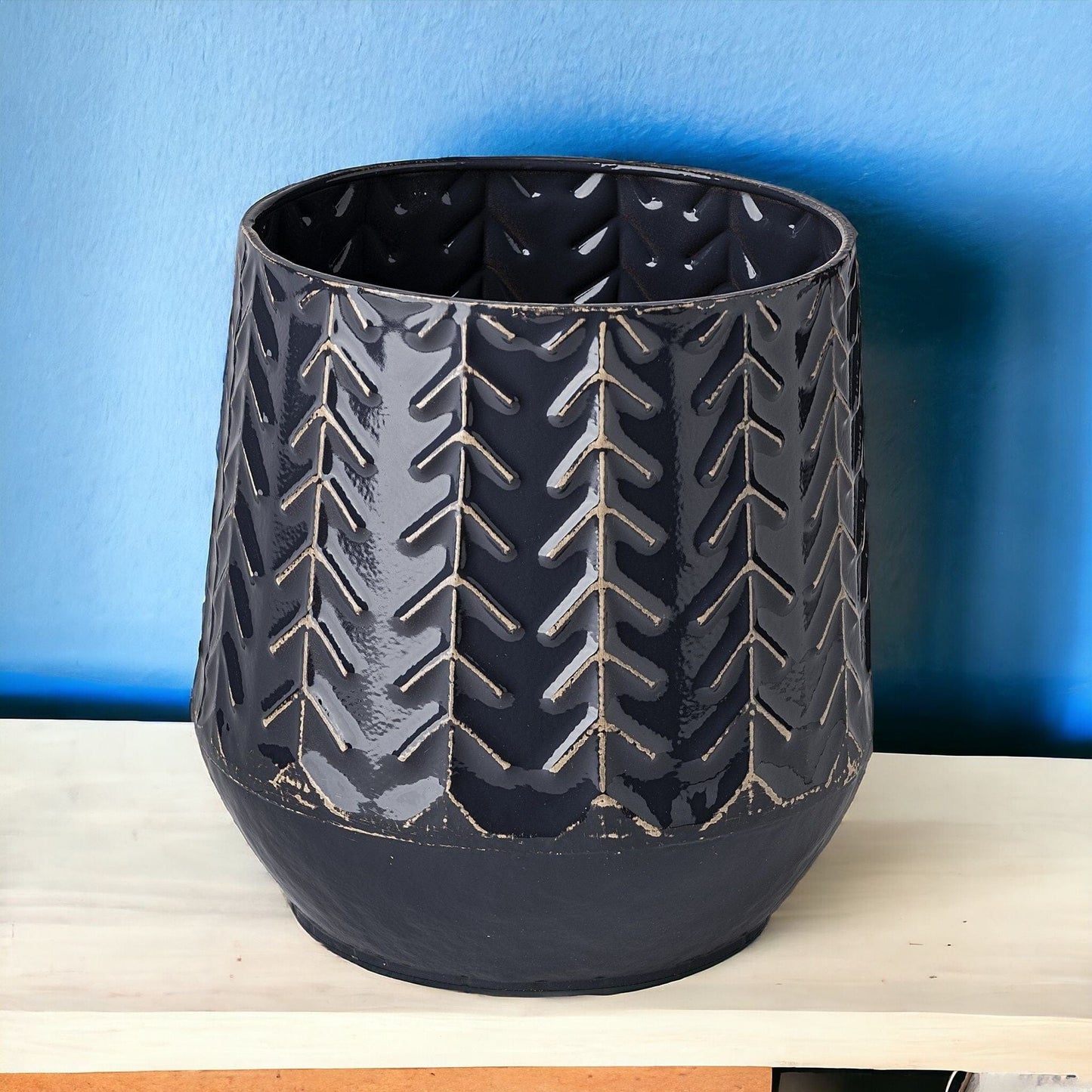 7" Navy Organically Embossed Chevron Metal Vase - Homeroots - Flyclothing LLC