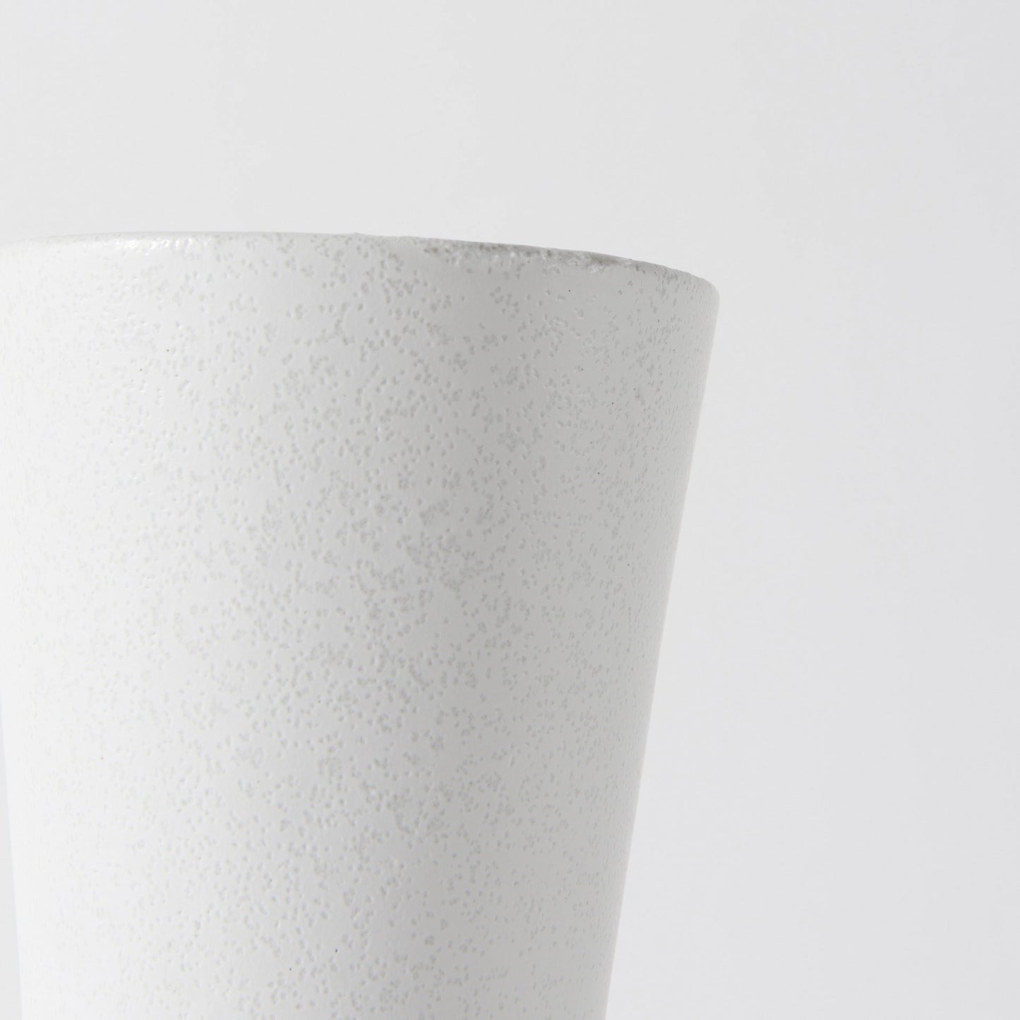 9" White Contempo Deco Ceramic Vase - Homeroots - Flyclothing LLC