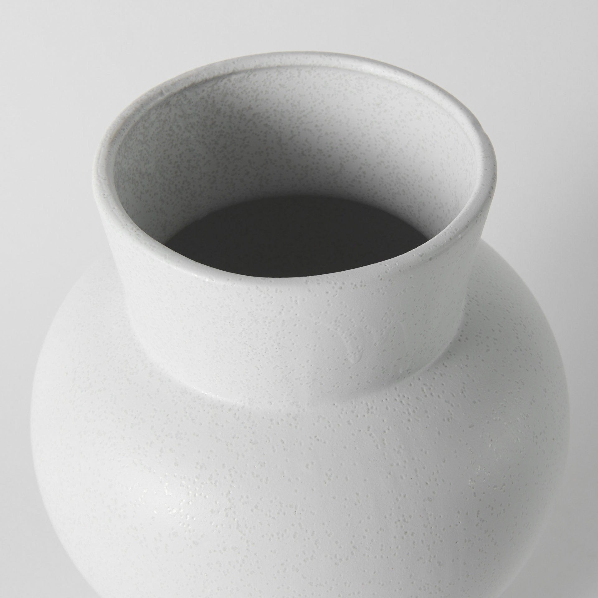 11" White Contempo Deco Ceramic Vase - Homeroots - Flyclothing LLC