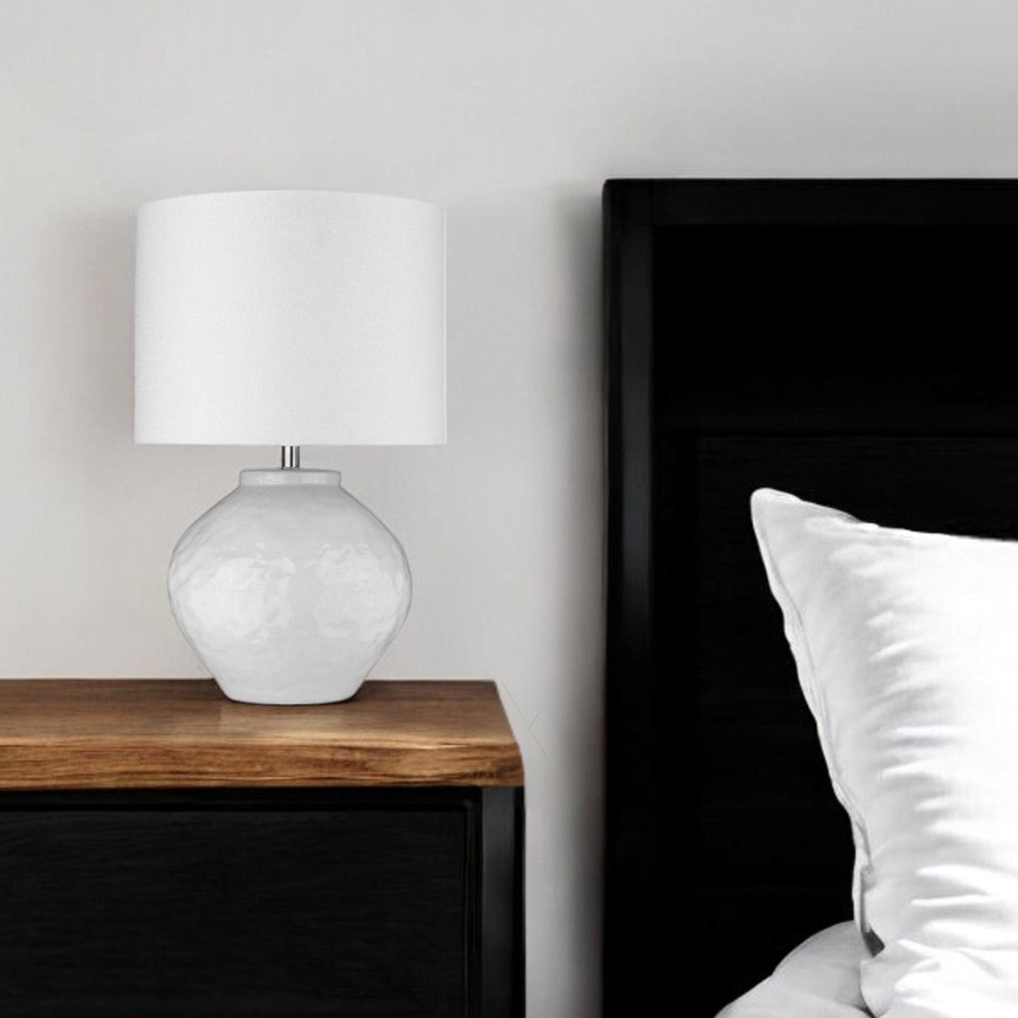 26" White Ceramic Table Lamp With White Drum Shade - Homeroots - Flyclothing LLC
