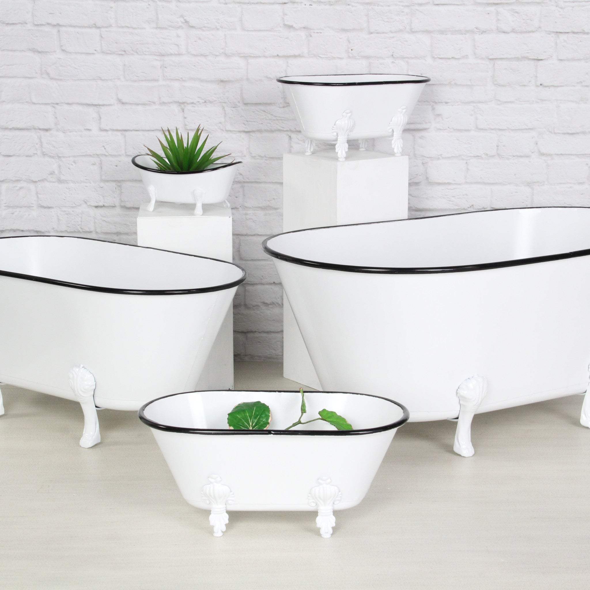 White Bathtub Decorative Sculpture - Homeroots - Flyclothing LLC