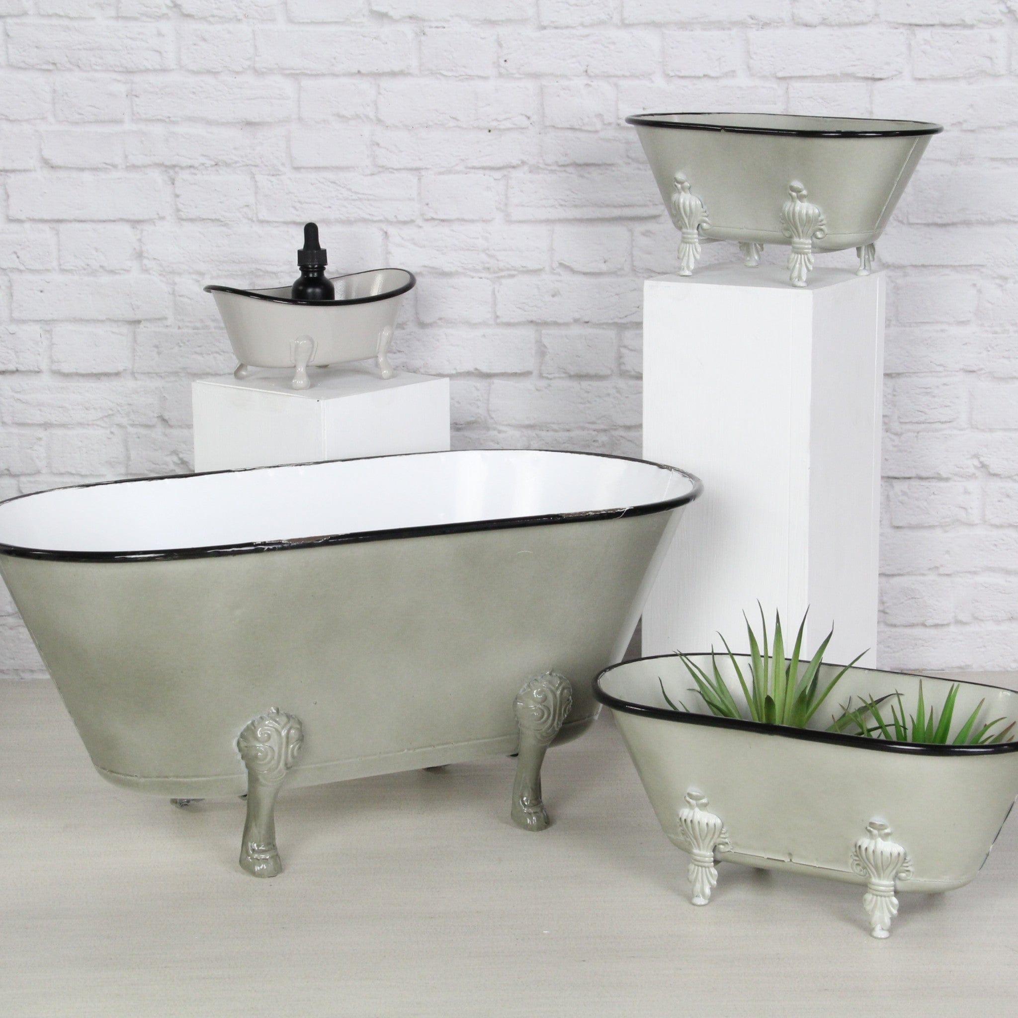 Petite Light Gray Bathtub Decor Piece - Homeroots