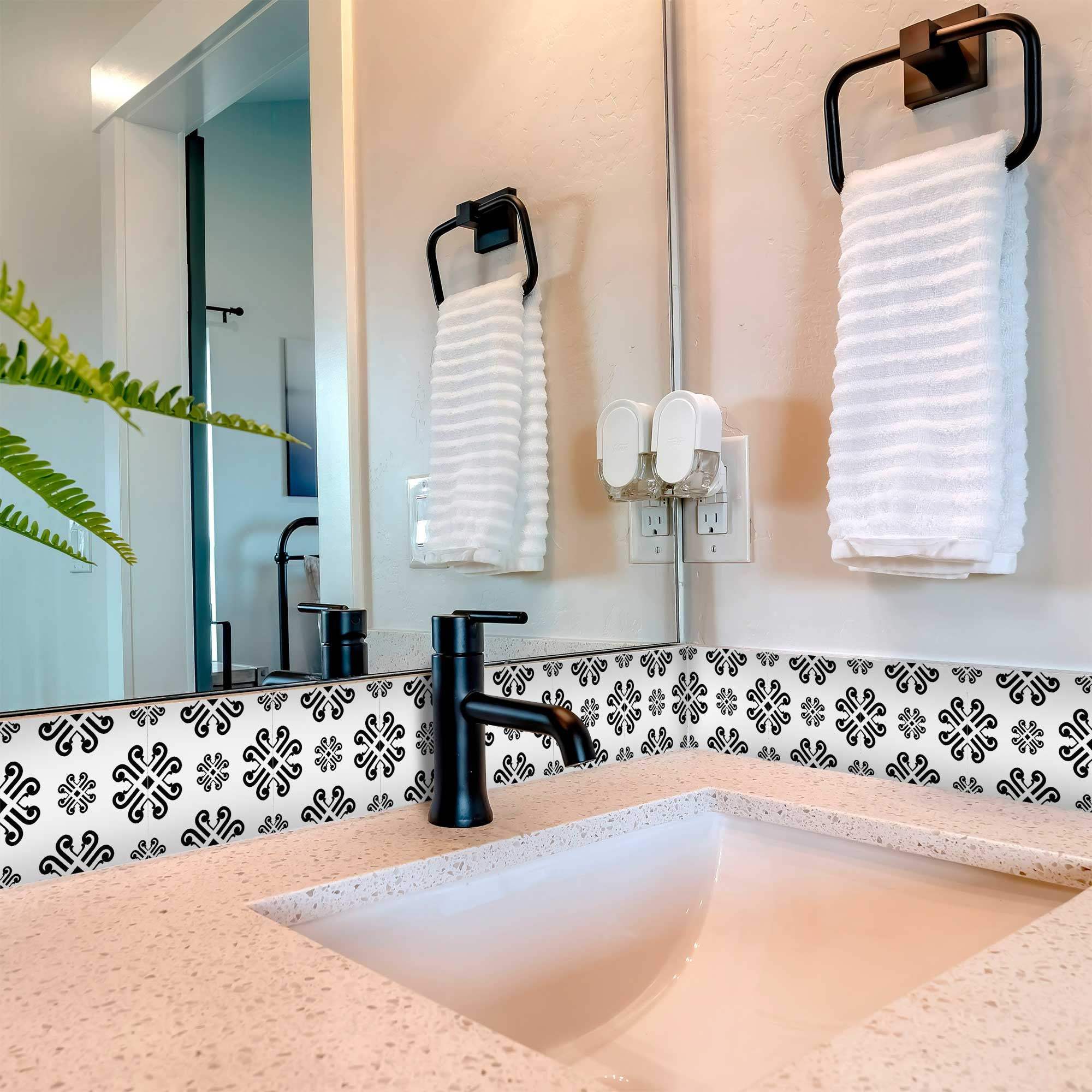 4" X 4" Black and White Daisy Peel and Stick Removable Tiles - Homeroots - Flyclothing LLC