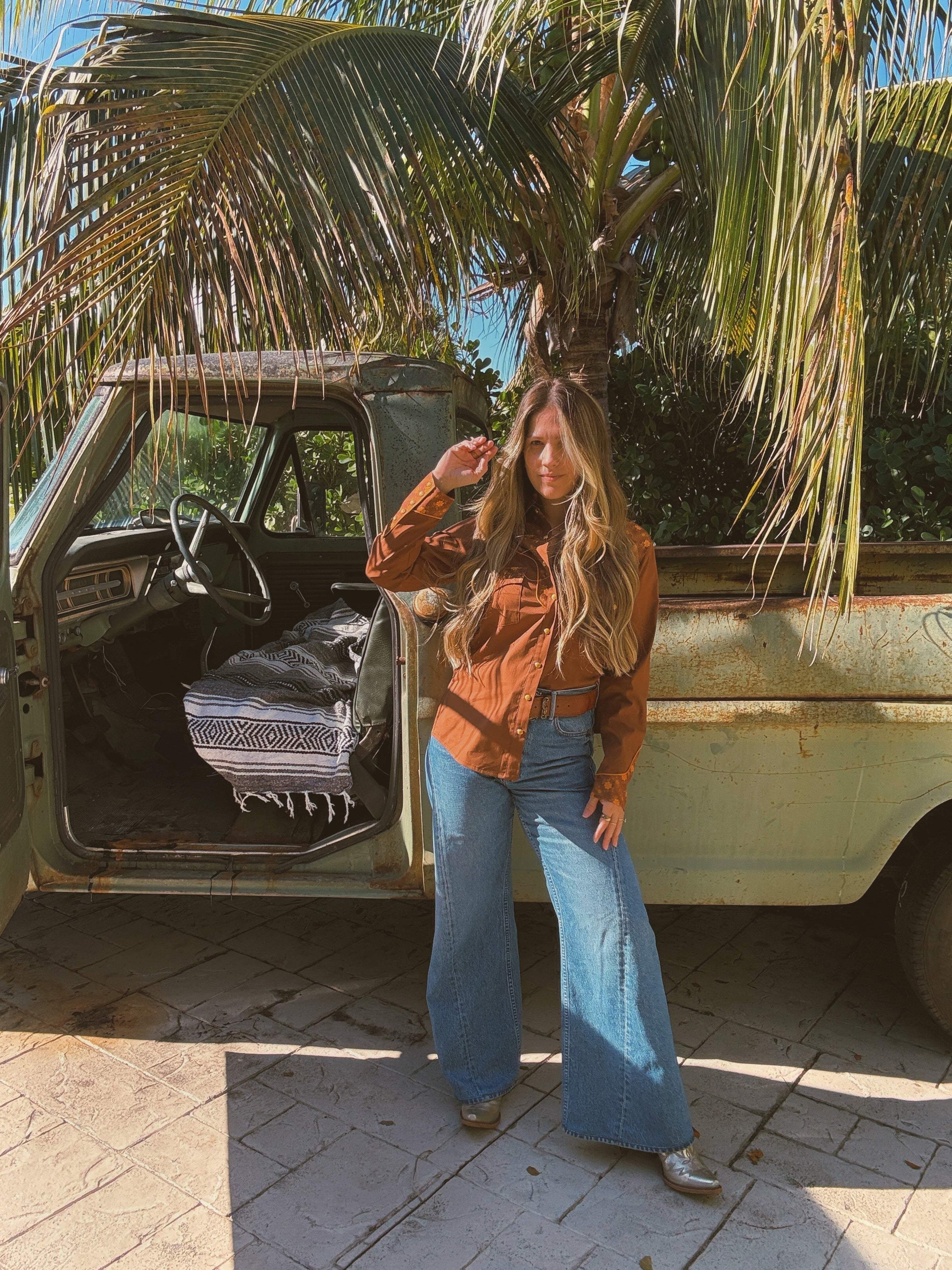 John Wayne Western Pearl Snap Button Up Top In Brown - Lil Bee's Bohemian - Flyclothing LLC