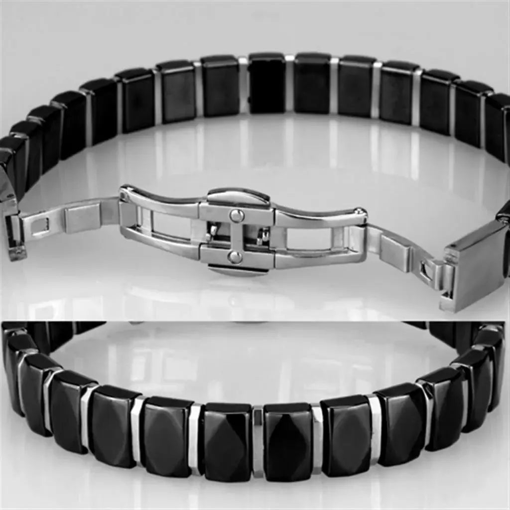 3W990 - High polished (no plating) Stainless Steel Bracelet with Ceramic in Jet - Alamode - Flyclothing LLC