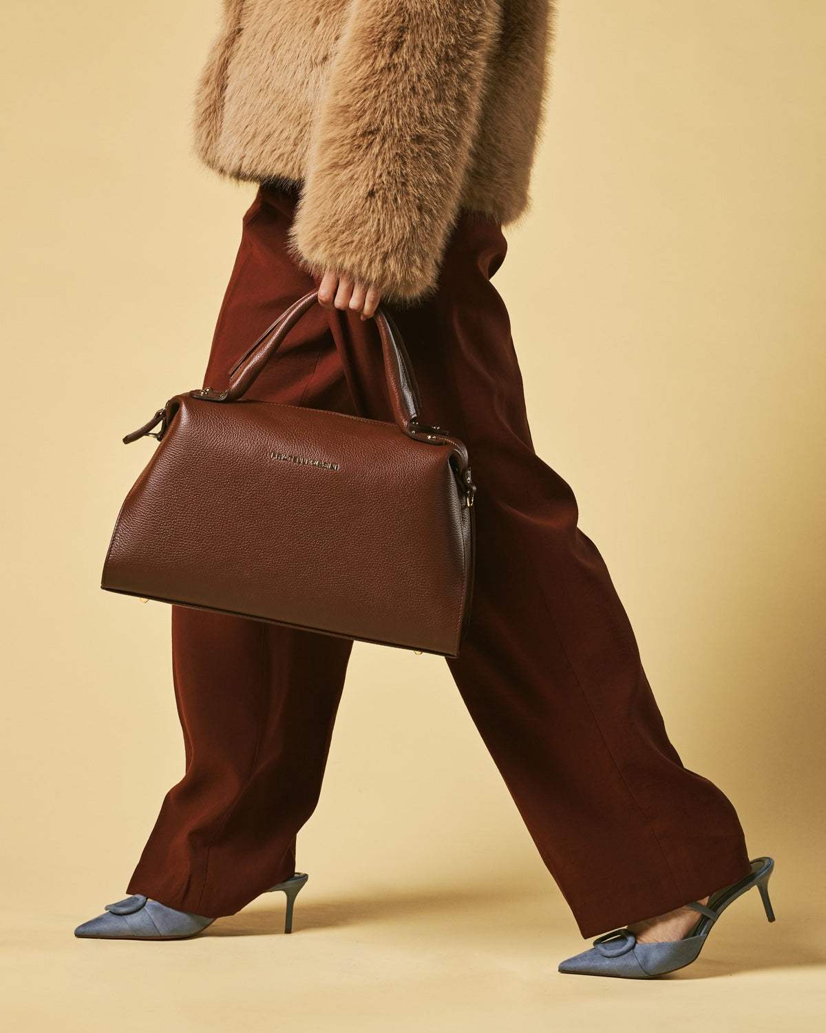 Cecilia (brown) - Italian calf leather women's handbag (with shoulder strap) - Leather Gloves Online - Flyclothing LLC