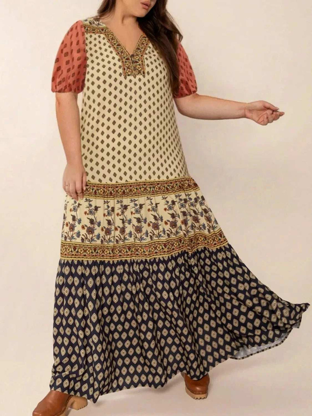 Plus Size Ruched Printed Short Sleeve Midi Dress - Trendsi - Flyclothing LLC