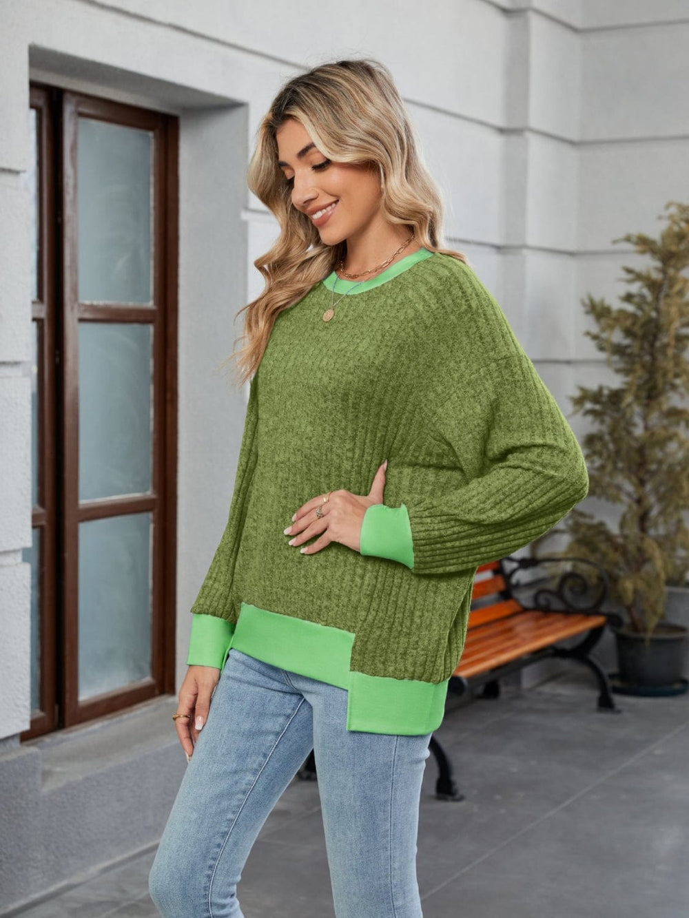Contrast Trim Round Neck Long Sleeve T-Shirt - Trendsi