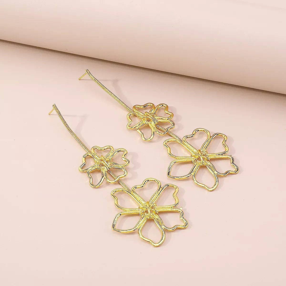 Alloy Flower Dangle Earrings - Trendsi - Flyclothing LLC