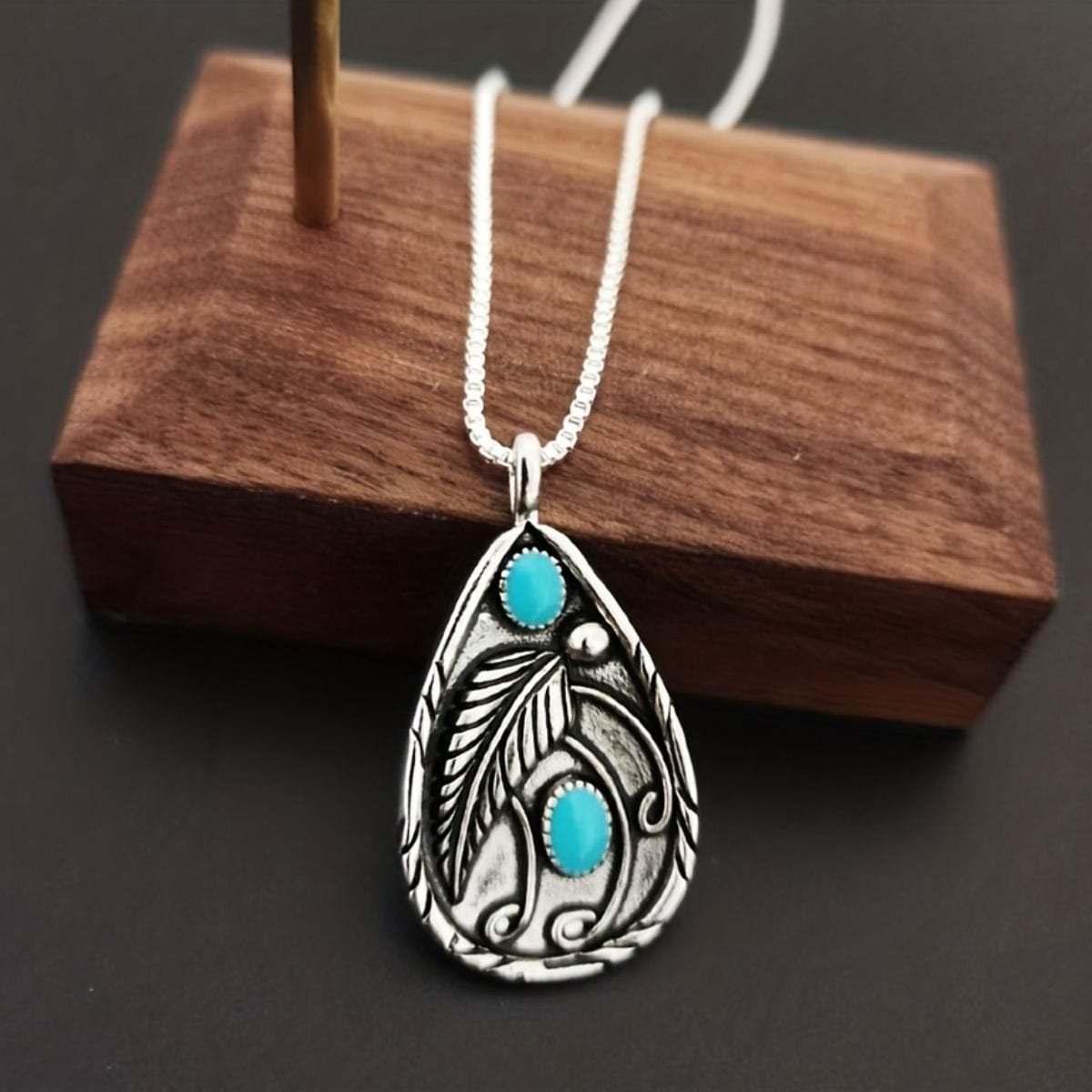 Alloy Artificial Turquoise Teardrop Pendant Necklace - Trendsi
