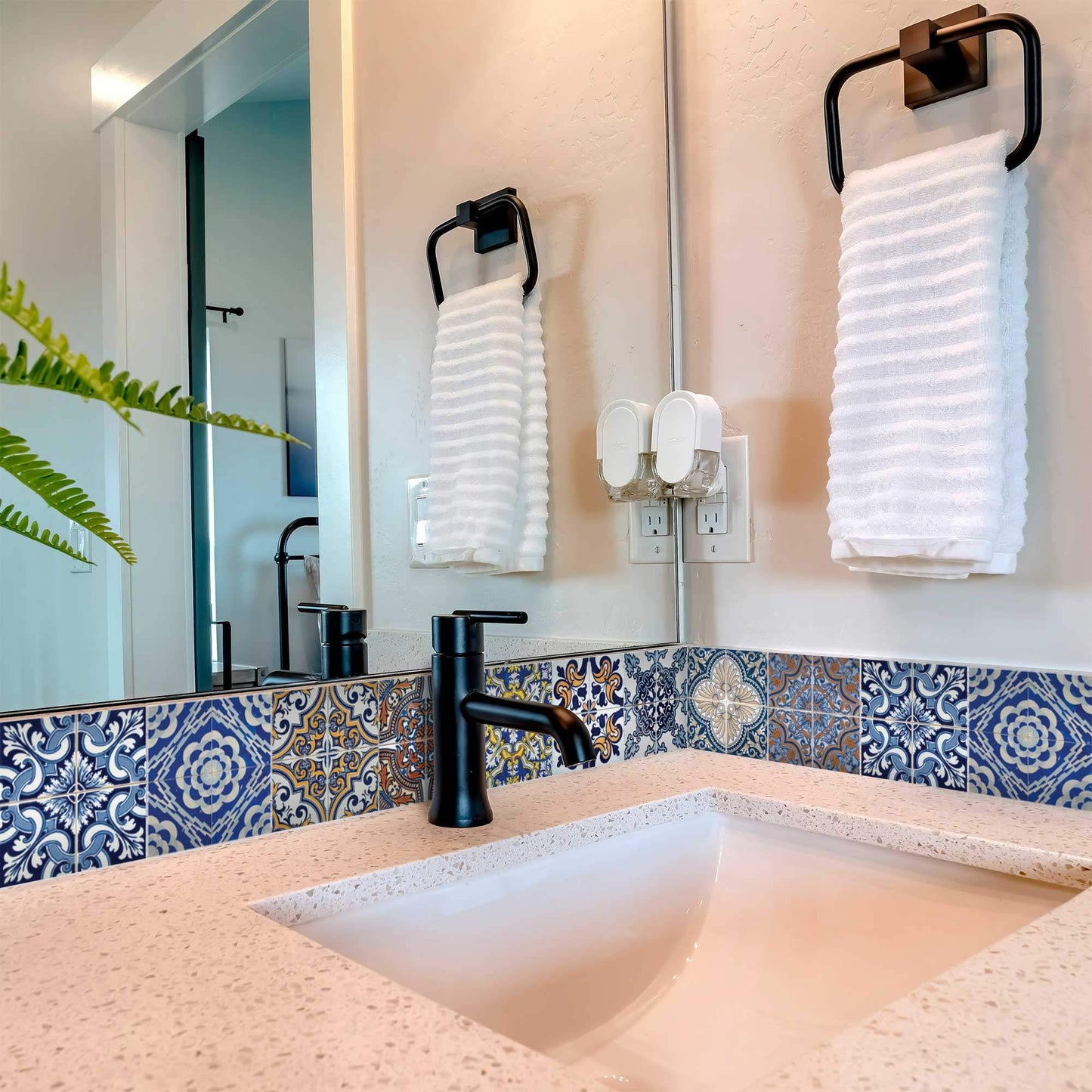 4" X 4" Randy Mutli Mosaic Peel And Stick Tiles - Homeroots - Flyclothing LLC