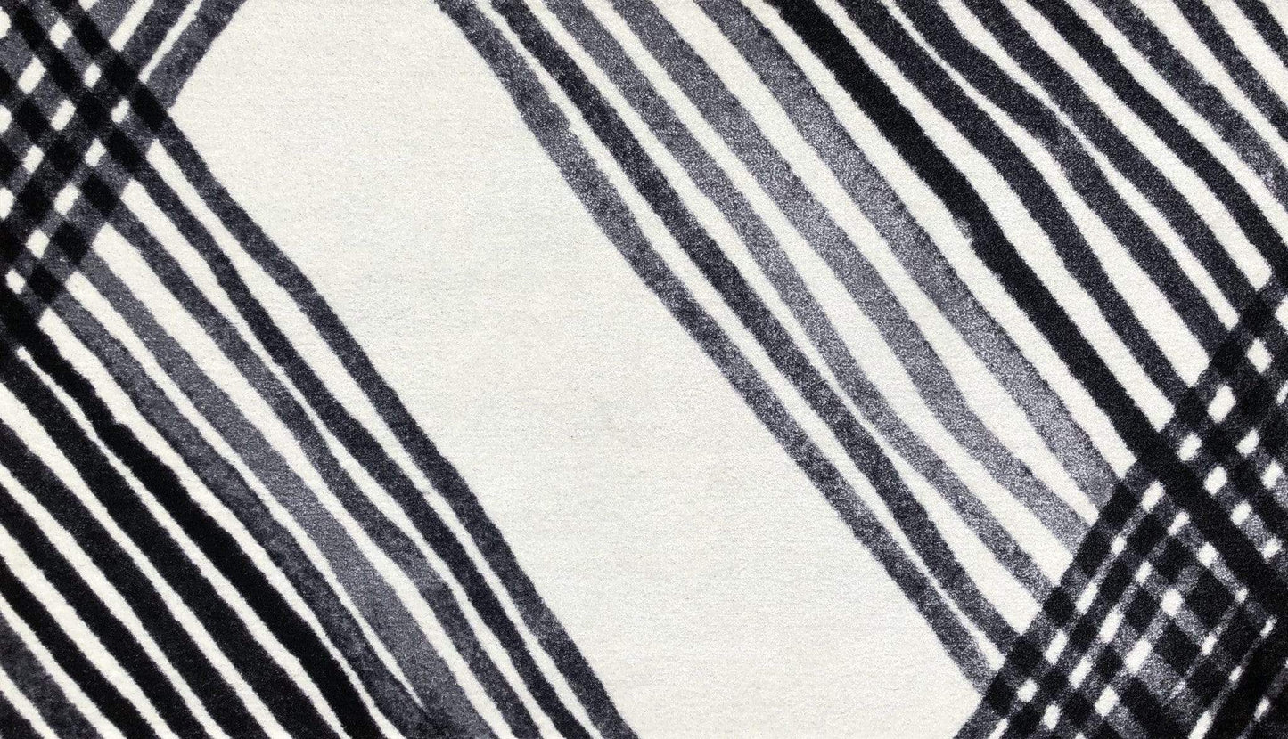 2' X 3' Black and Gray Abstract Arrow Washable Floor Mat - Homeroots - Flyclothing LLC